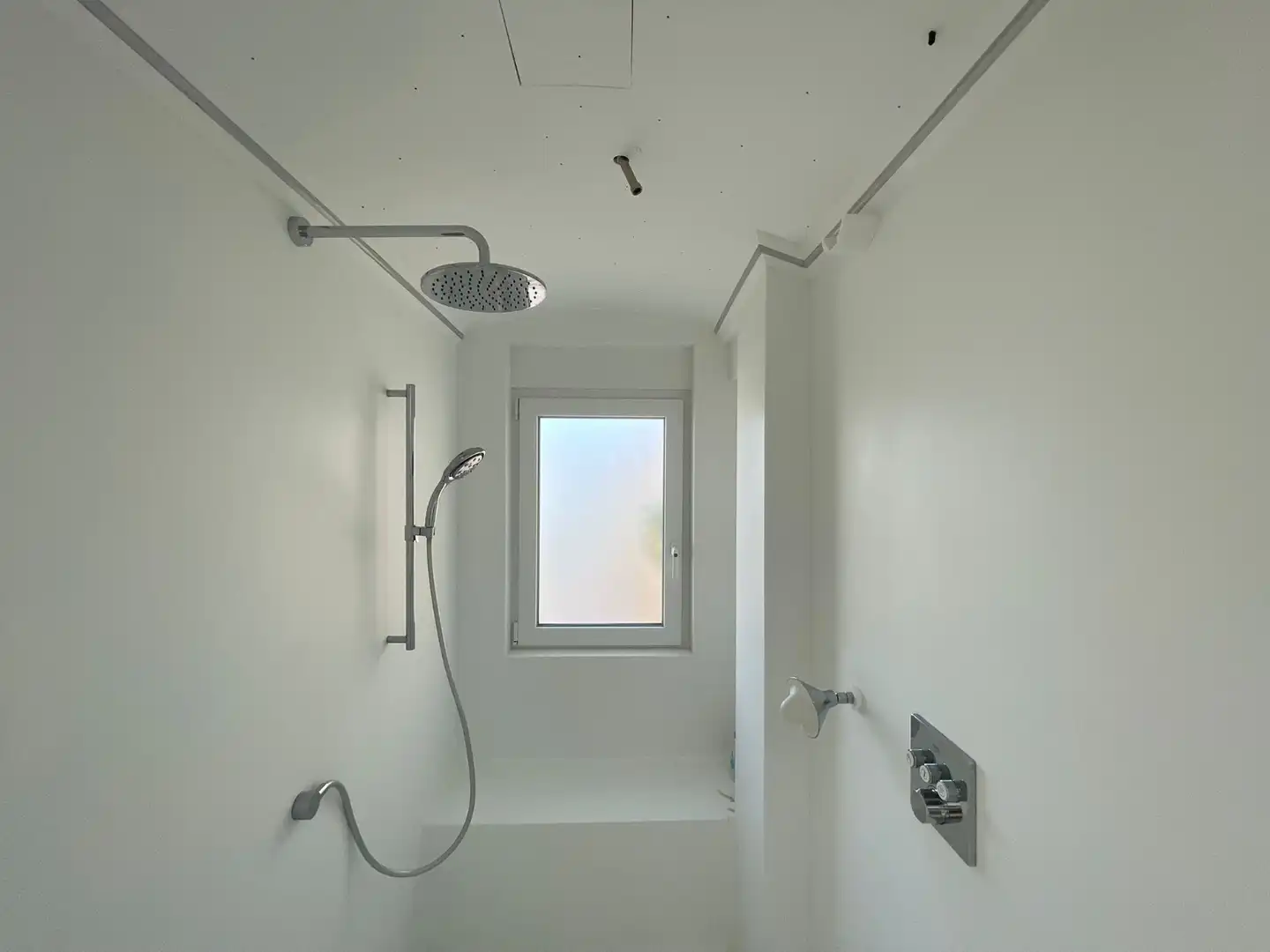 Baño de Dúplex de alquiler en Marbella con Aire acondicionado, Terraza y Amueblado