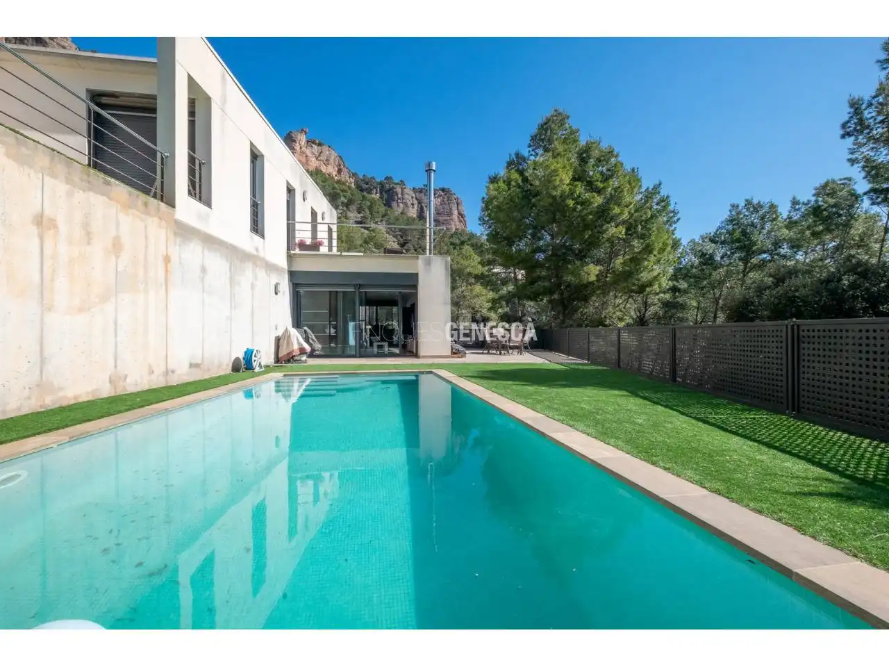 Vista exterior de Casa o chalet en venta en Matadepera con Aire acondicionado, Calefacción y Jardín privado