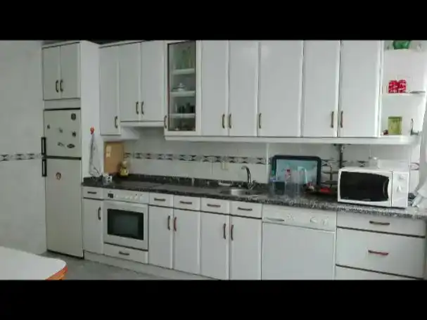 Cocina de Piso de alquiler en Vitoria - Gasteiz con Amueblado y Balcón
