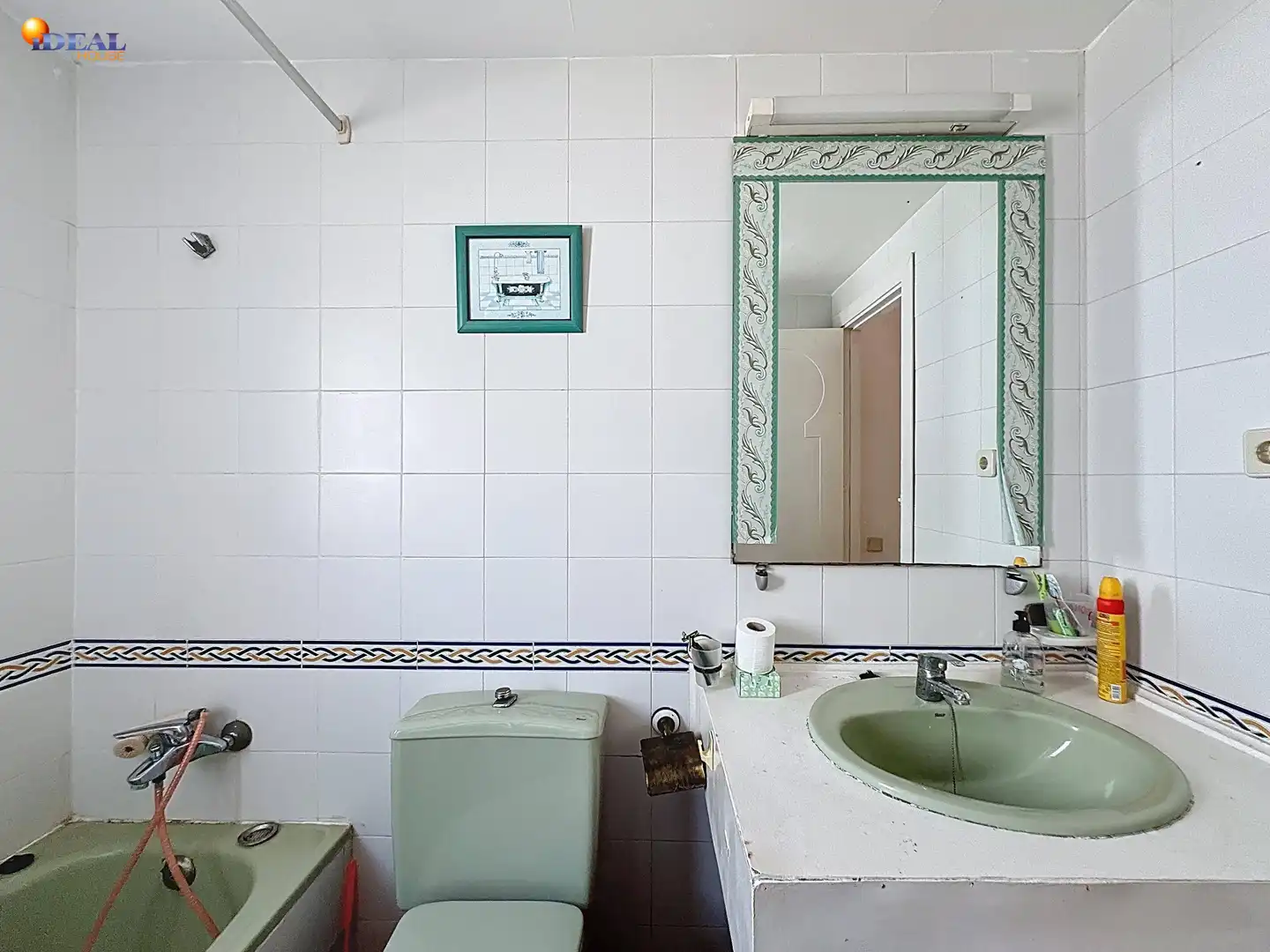 Bathroom of Apartments for sale in Roquetas de Mar  with Private garden and Community pool