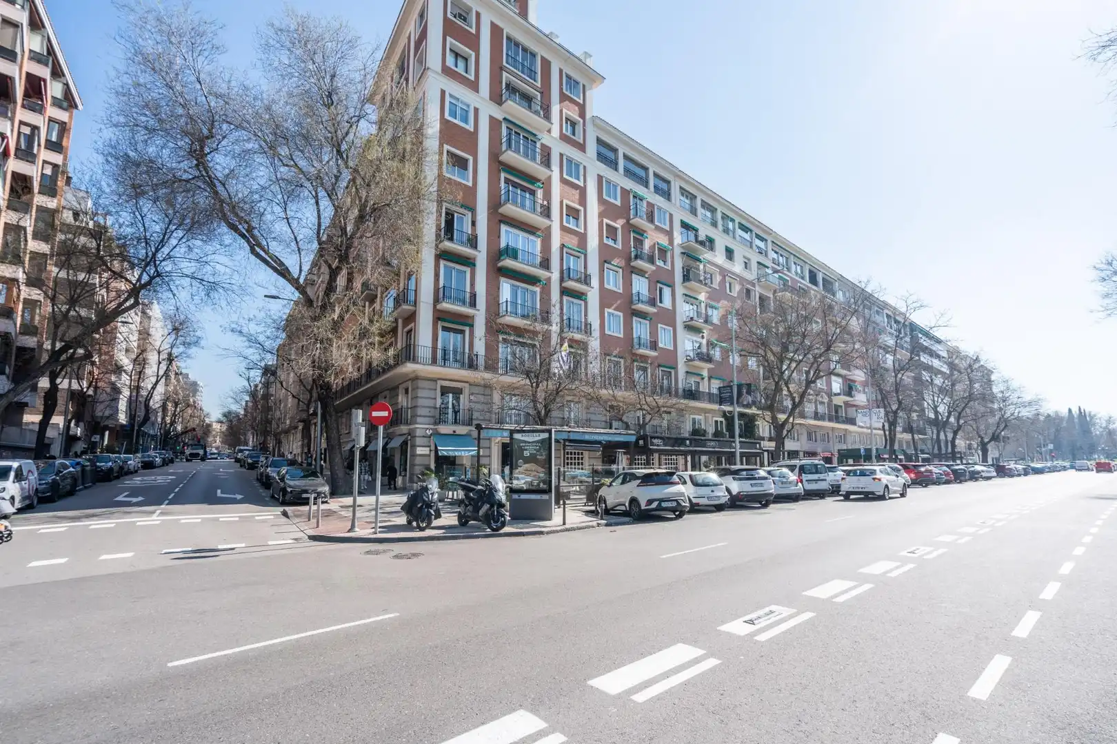 Exterior view of Commercial properties for sale in Madrid