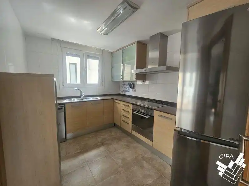 Cuina de Casa o xalet en venda en Vinaròs amb Aire condicionat, Jardí privat i Terrassa