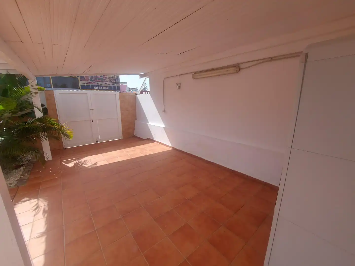 Casa adosada de lloguer en San Bartolomé de Tirajana amb Aire condicionat, Jardí privat i Terrassa