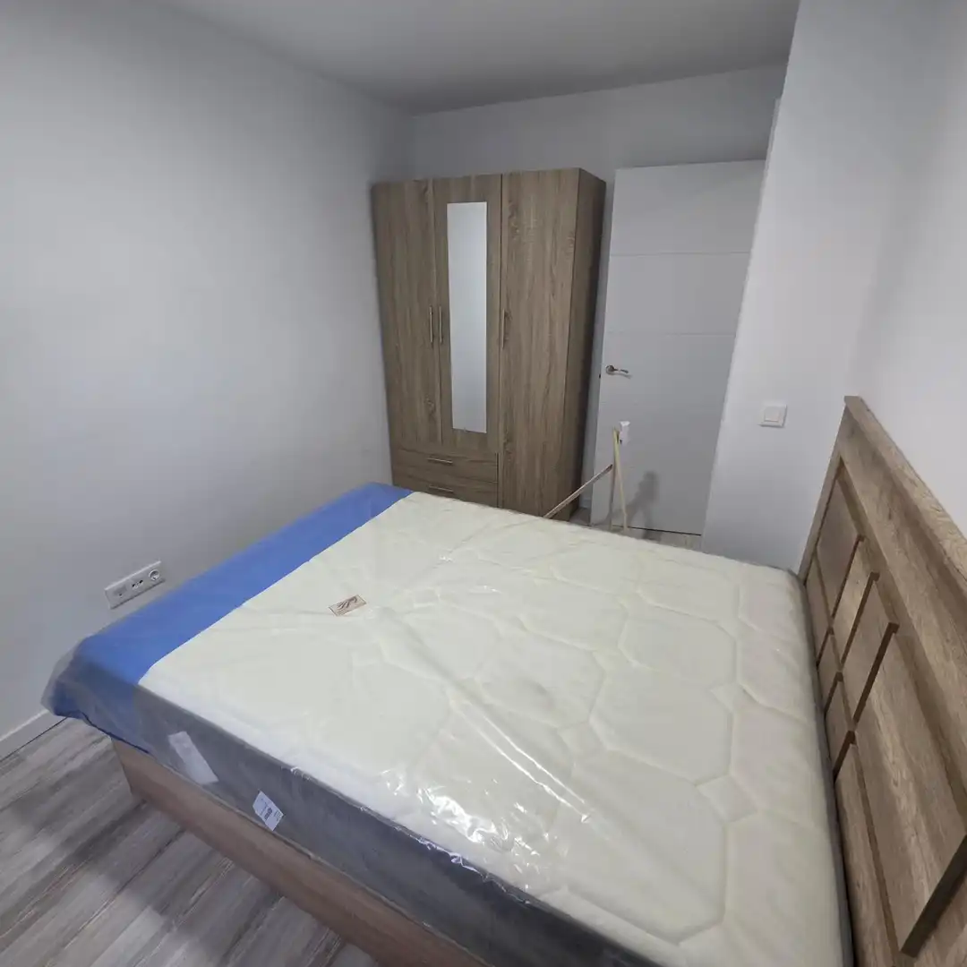 Bedroom of Flat for sale in Madrid  with Heating, Private garden and Furnished