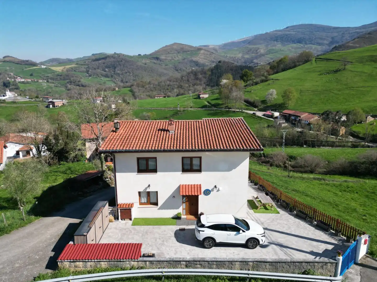 Exterior view of Houses for sale in Soba  with Heating, Parquet flooring and Terrace