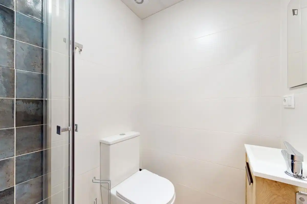 Habitación en Plaza Crevillente - Antiguos Juzgados - El Asilo