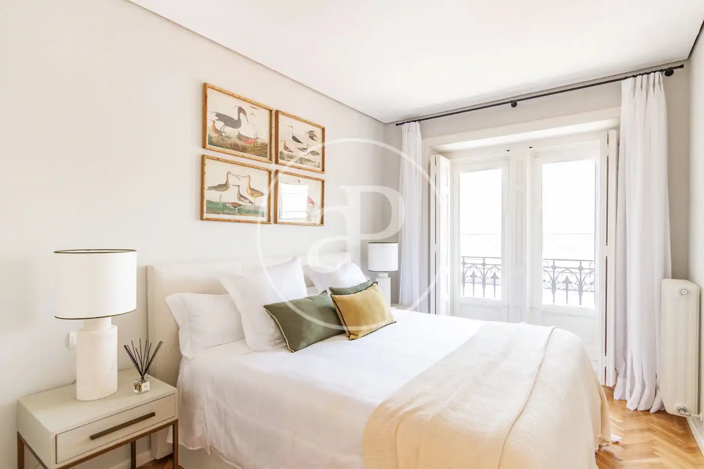 Bedroom of Flat for rent in Madrid  with Air Conditioner, Heating and Furnished