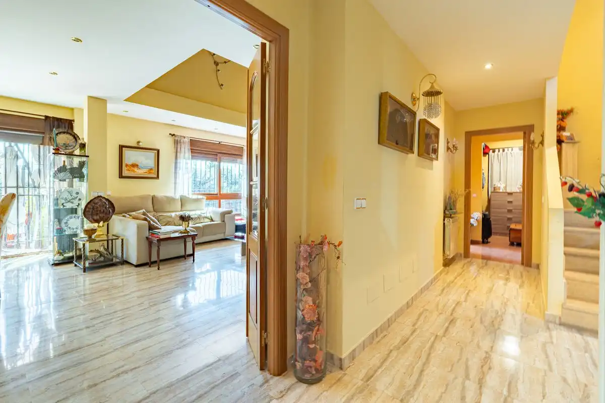 Chalet con terraza en venta en Pino Alto - Navarredonda, imagen 6
