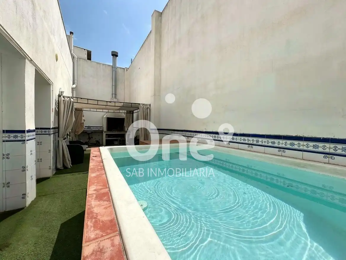 Piscina de Casa adosada en venda en San Antonio de Benagéber amb Aire condicionat, Calefacció i Terrassa