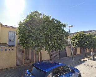 Exterior view of Single-family semi-detached for sale in  Sevilla Capital  with Balcony