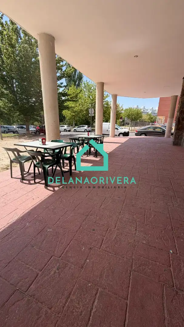 Terrassa de Local en venda en Alcalá de Henares amb Aire condicionat, Calefacció i Terrassa