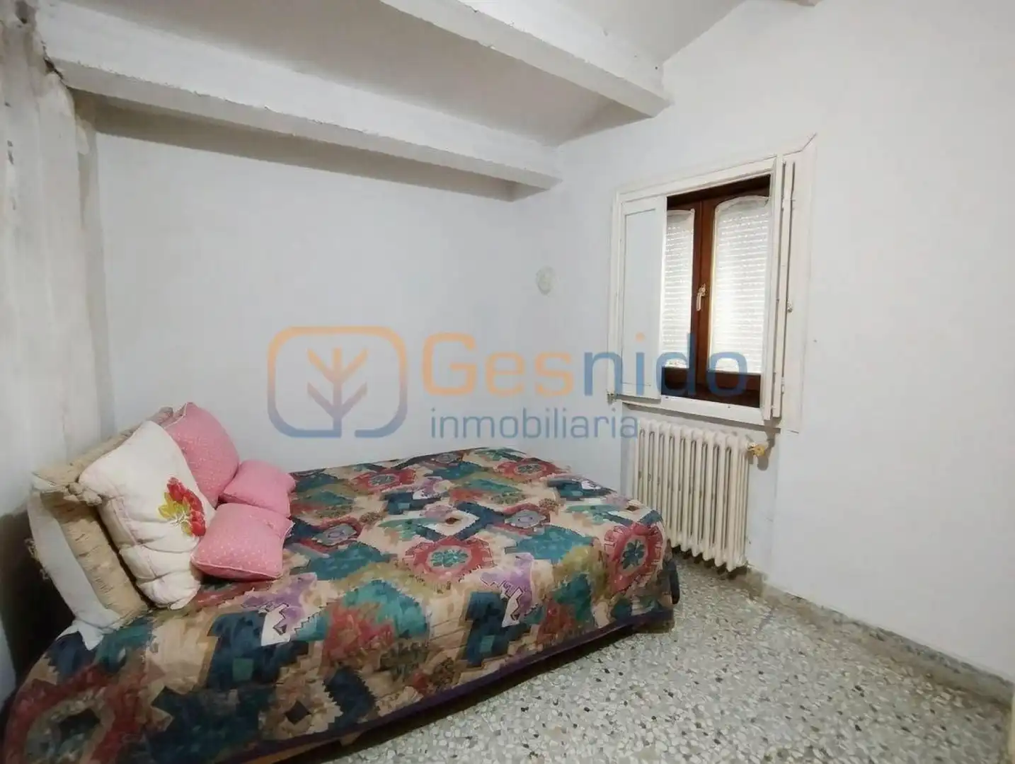 Schlafzimmer von Haus oder Chalet zum Verkauf in Torrecaballeros mit Heizung, Parkett und Abstellraum