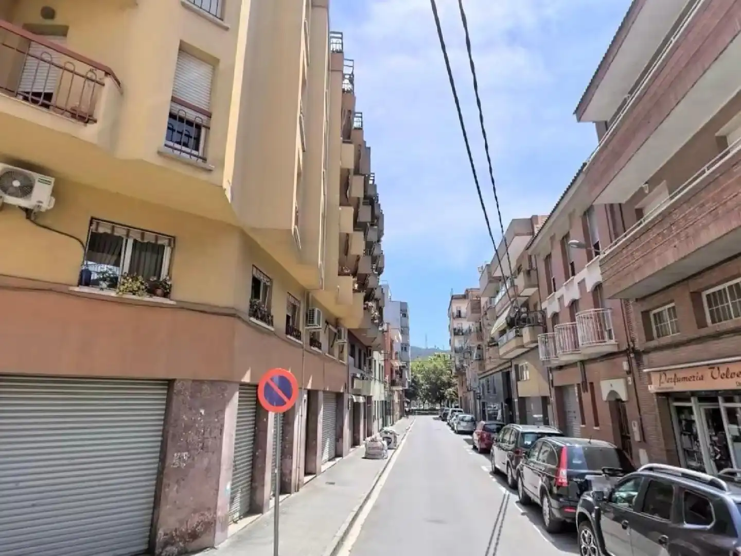 Außenansicht von Wohnung zum Verkauf in Montcada i Reixac mit Terrasse