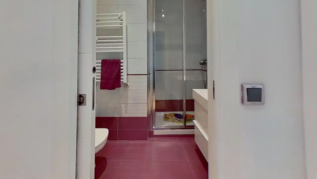 Baño de Piso de alquiler en Madrid con Aire acondicionado, Calefacción y Balcón