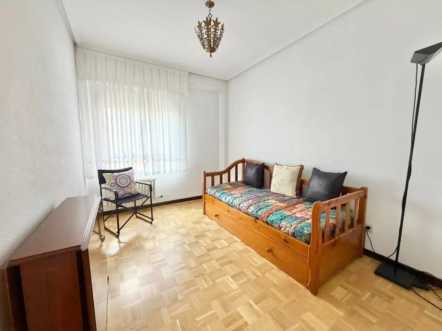 Bedroom of Flat for rent in  Logroño  with Heating, Terrace and Swimming Pool
