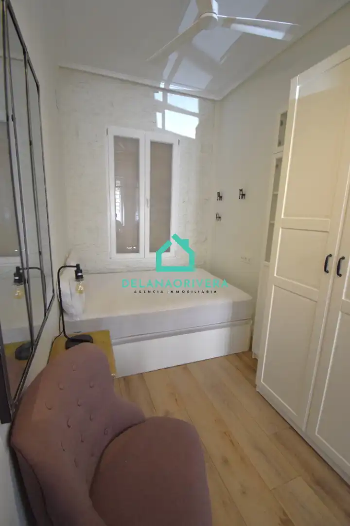 Schlafzimmer von Wohnung zur Miete in Madrid mit Heizung, Möbliert und Ofen