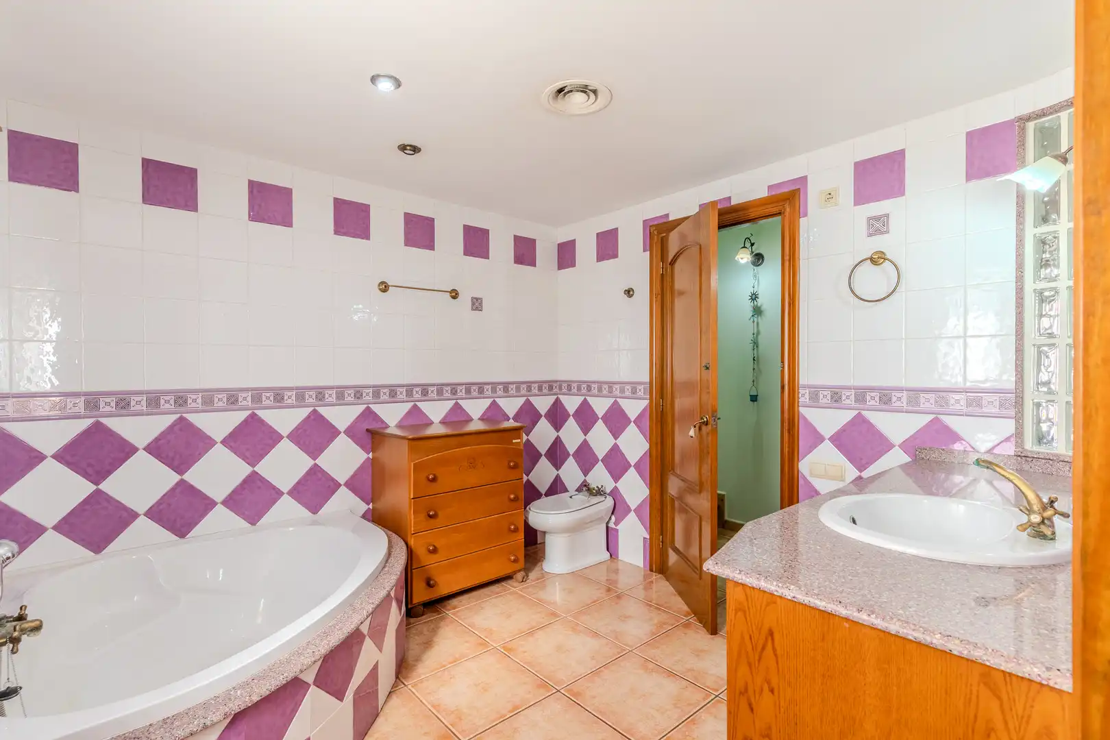 Baño de Casa o chalet en venta en Deltebre con Calefacción, Terraza y Trastero