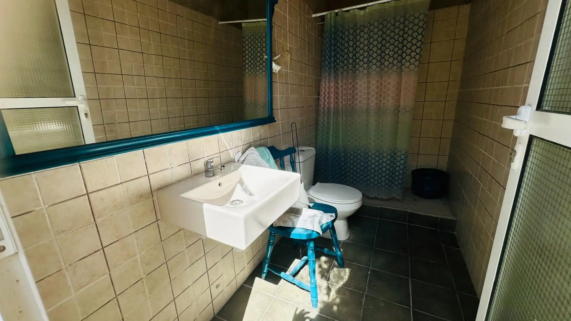 Bany de Casa o xalet en venda en Elche / Elx amb Jardí privat, Traster i Piscina