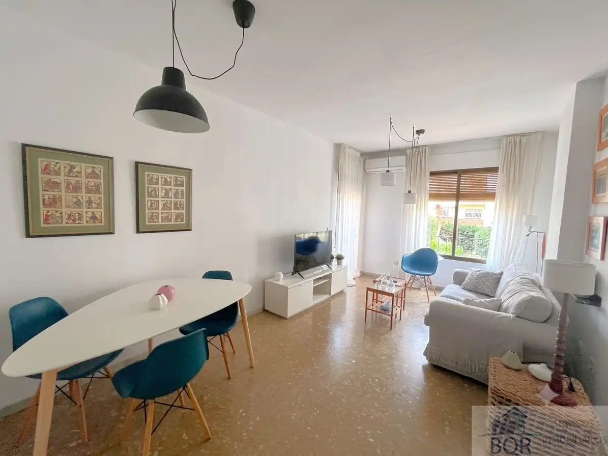 Sala de estar de Piso de alquiler en Jerez de la Frontera con Aire acondicionado, Terraza y Amueblado