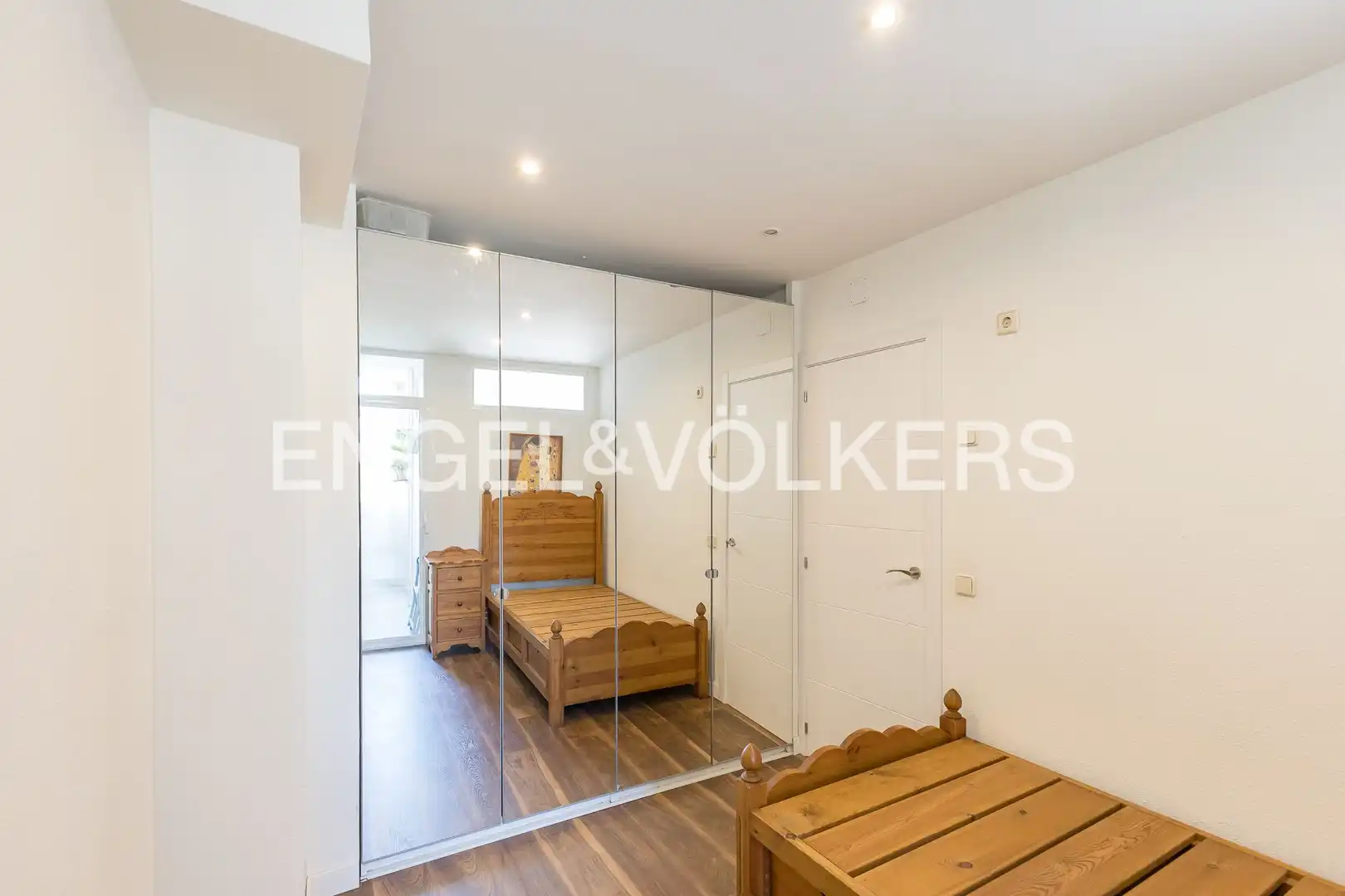 Bedroom of Flat for sale in Madrid  with Air Conditioner and Heating
