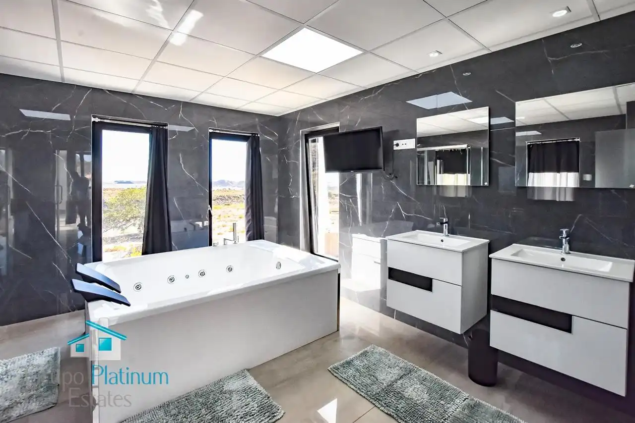 Detached house with garden for sale in San Juan de los Terreros, imagen 15