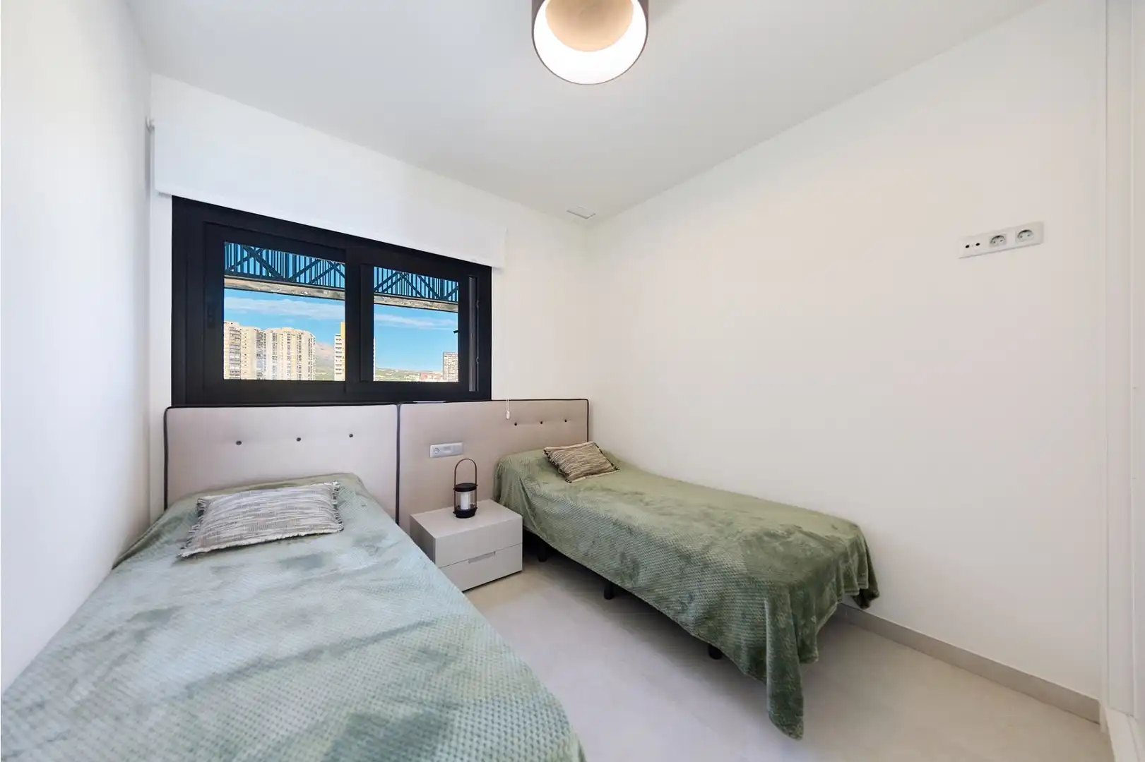 Dormitori de Apartament en venda en Benidorm amb Aire condicionat, Calefacció i Terrassa