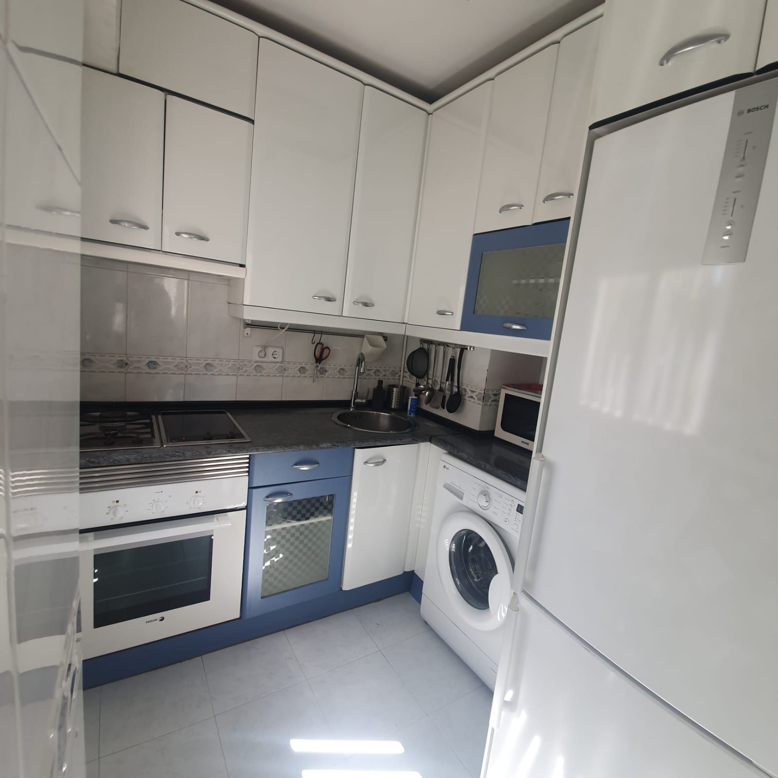 Wohnung zur Miete in Calle de Cebreros, Lucero, Latina