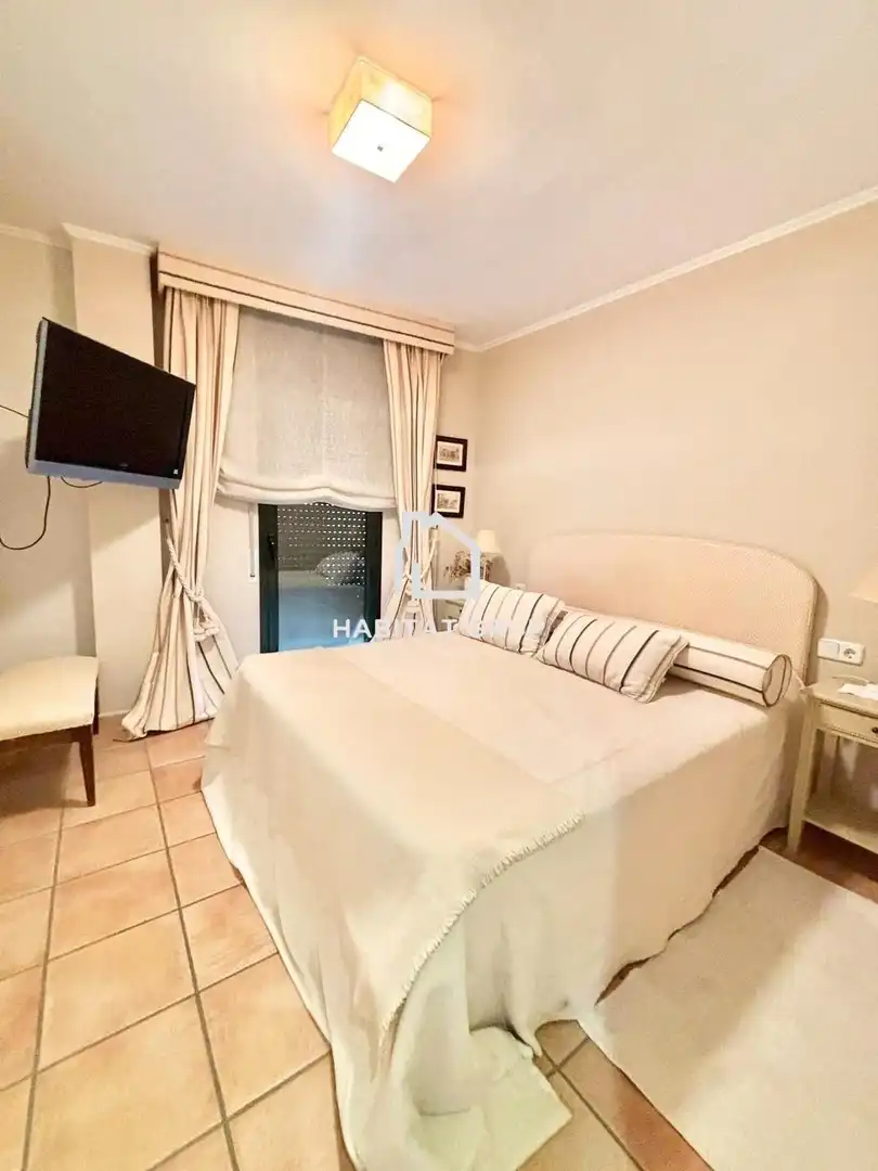 Schlafzimmer von Wohnung zum Verkauf in Begur mit Heizung, Terrasse und Abstellraum