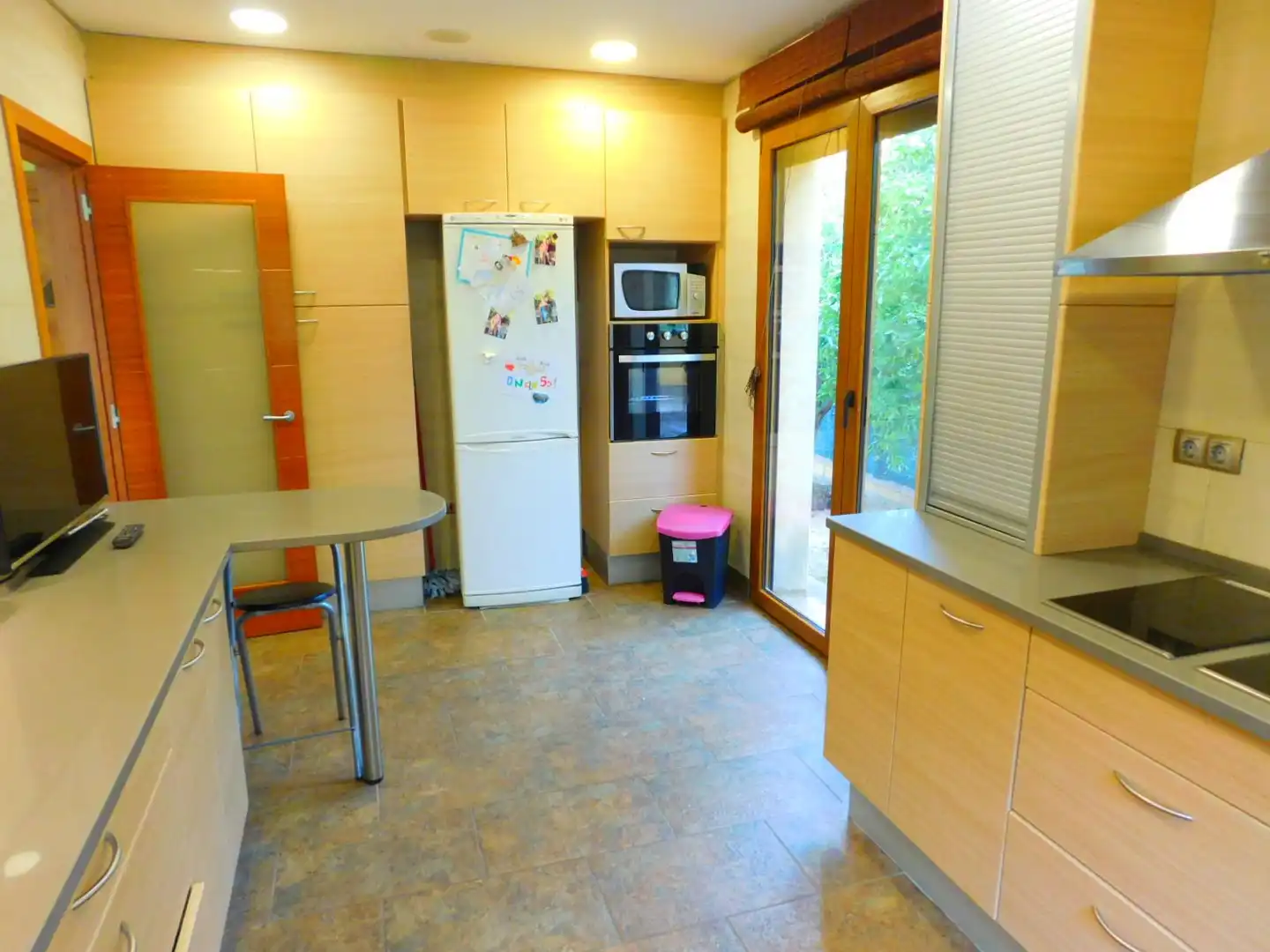 Cocina de Casa o chalet en venta en Palau-saverdera con Aire acondicionado, Jardín privado y Terraza