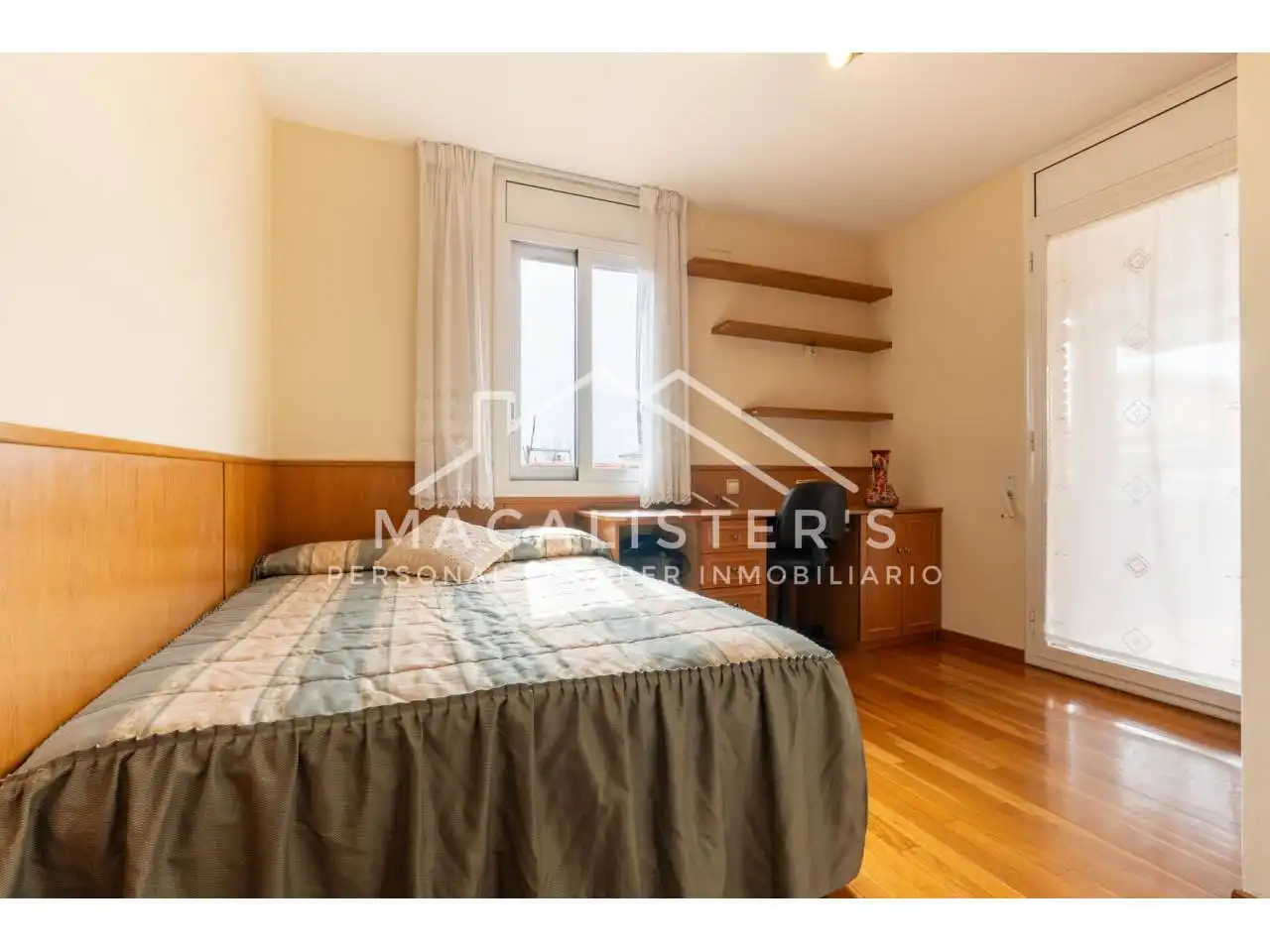 Bedroom of Houses for sale in El Masnou  with Heating, Private garden and Terrace