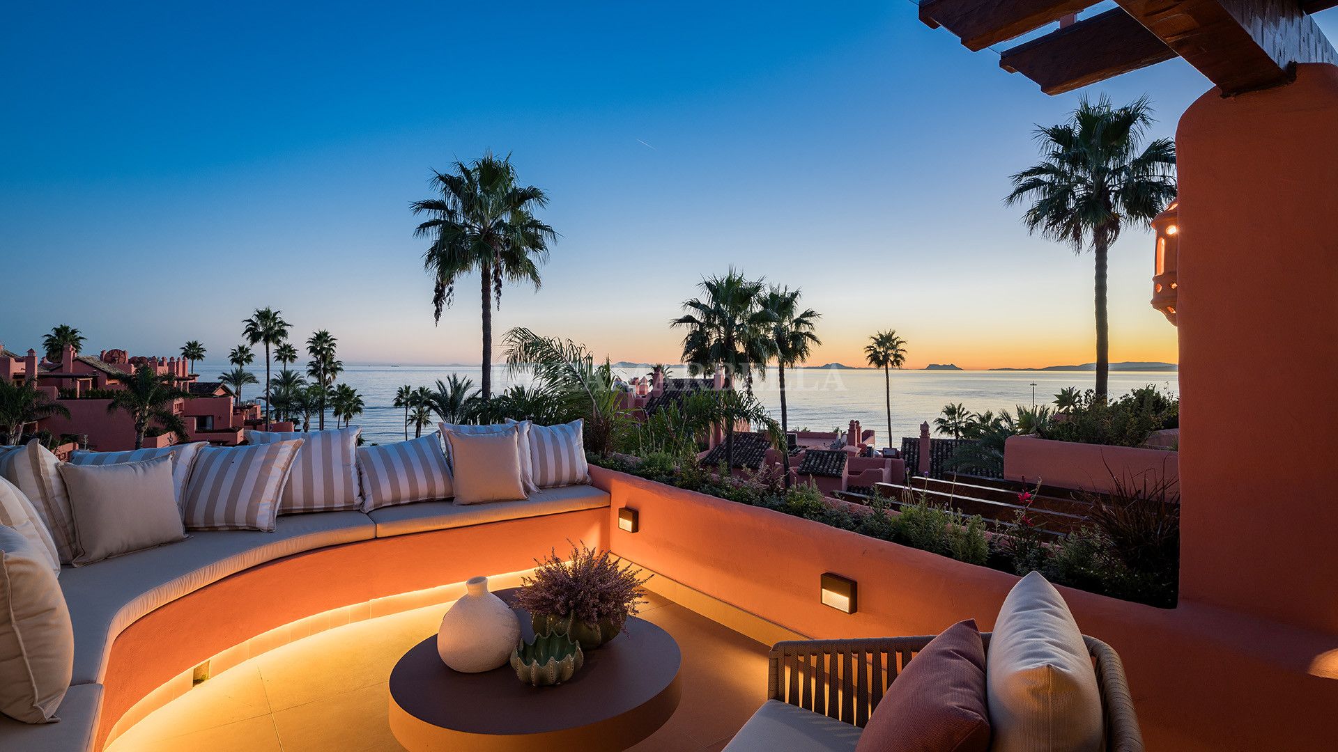 Terrace of Attic for sale in Estepona  with Air Conditioner, Terrace and Storage room