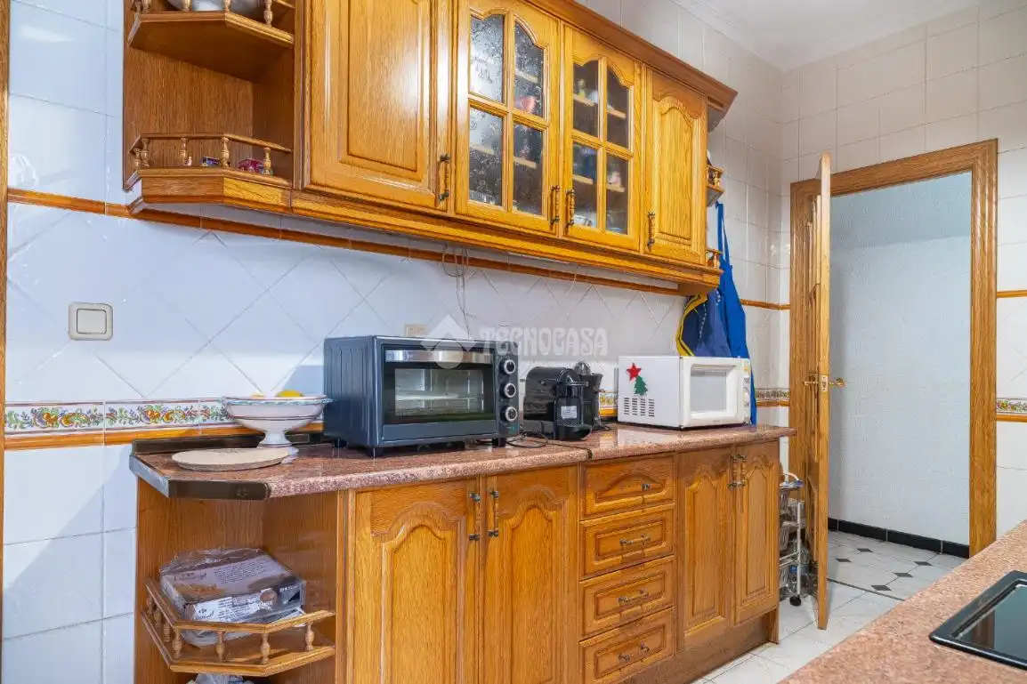 Cuina de Pis en venda en Úbeda amb Aire condicionat, Calefacció i Balcó