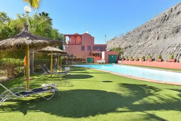 Swimming pool of Flat for sale in San Bartolomé de Tirajana  with Air Conditioner and Community pool