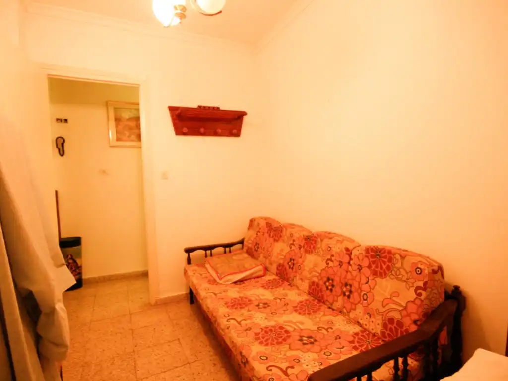 Habitación de Piso en venta en Coín