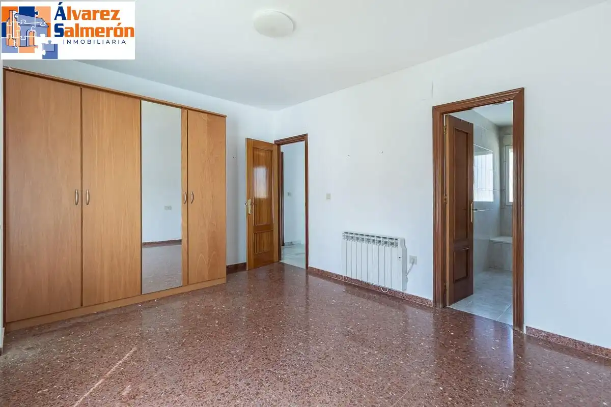 Habitación de Casa adosada en venta en Huétor Vega con Terraza