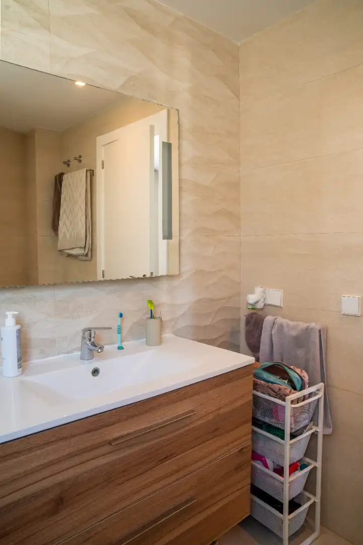 Bathroom of Flat for sale in Alboraya  with Air Conditioner, Parquet flooring and Storage room