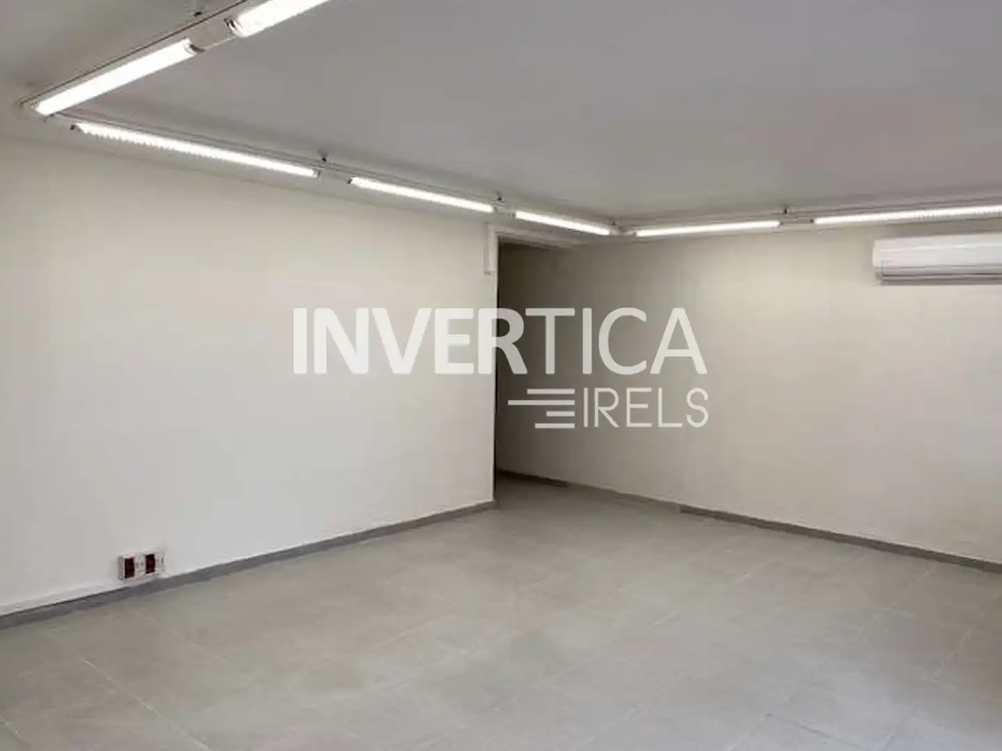 Nave industrial de alquiler en Sant Feliu de Llobregat con Calefacción