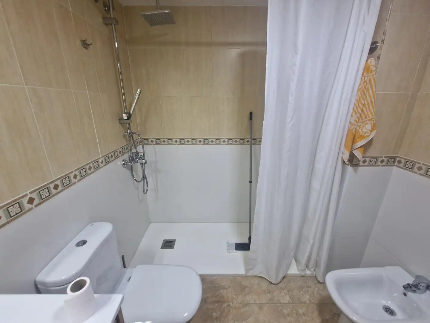 Bathroom of Flat for sale in Águilas  with Air Conditioner, Furnished and Balcony