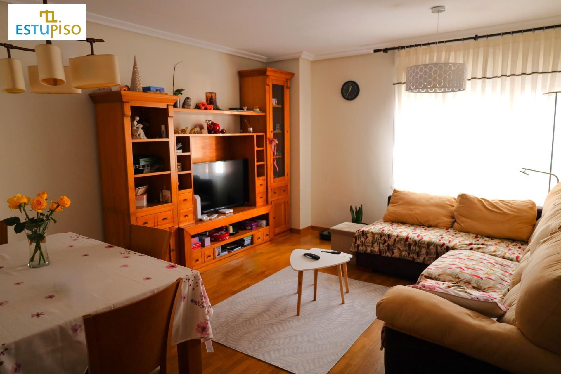 Living room of Flat for sale in León Capital   with Heating, Terrace and Storage room