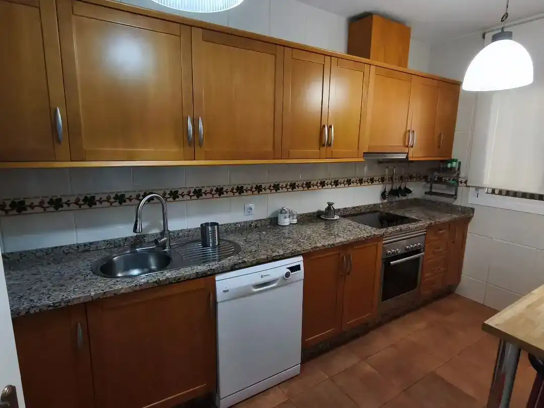 Kitchen of Flat for rent in Elviria - Cabopino