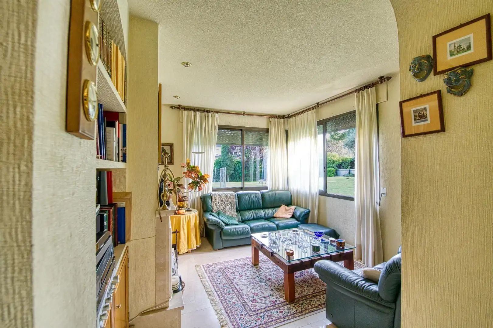 Sala de estar de Casa o chalet en venta en Boadilla del Monte con Calefacción, Jardín privado y Terraza