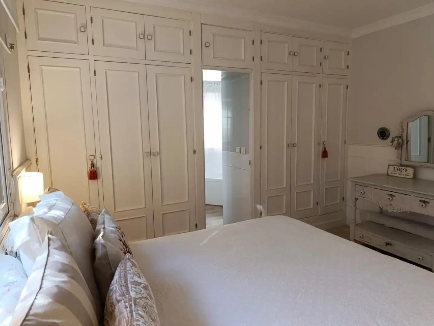 Dormitori de Casa o xalet en venda en Chiclana de la Frontera amb Aire condicionat, Jardí privat i Traster