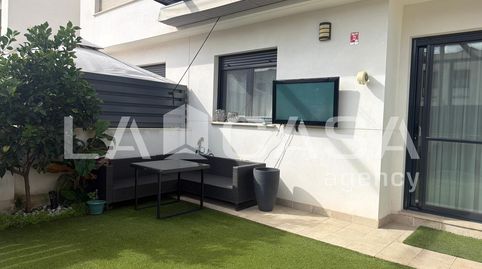 Foto 5 de Casa adosada en venta en Calle Jose Mejias Salguero, Entrenúcleos, Dos Hermanas