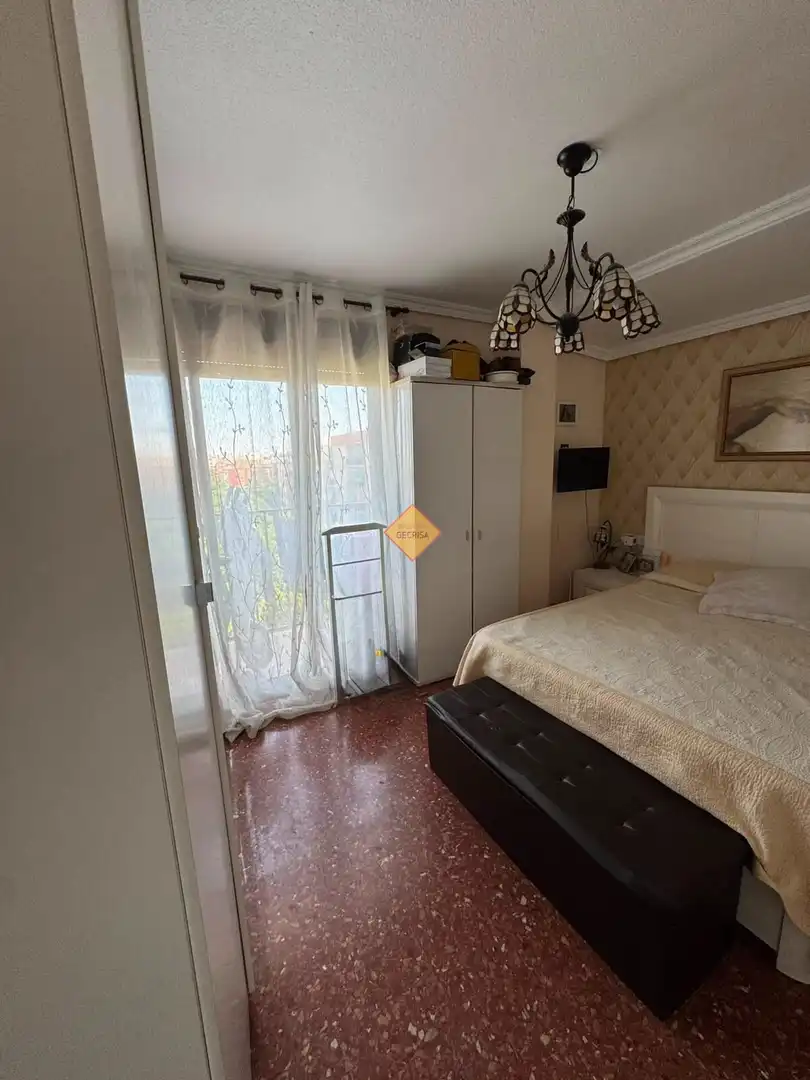 Bedroom of Duplexes for rent in Burjassot  with Air Conditioner and Furnished