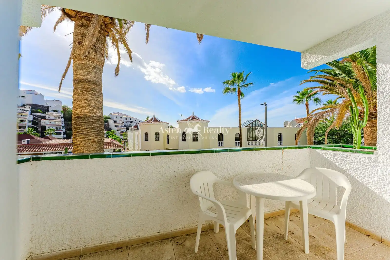Vista exterior de Estudi en venda en Santiago del Teide amb Terrassa, Piscina i Moblat