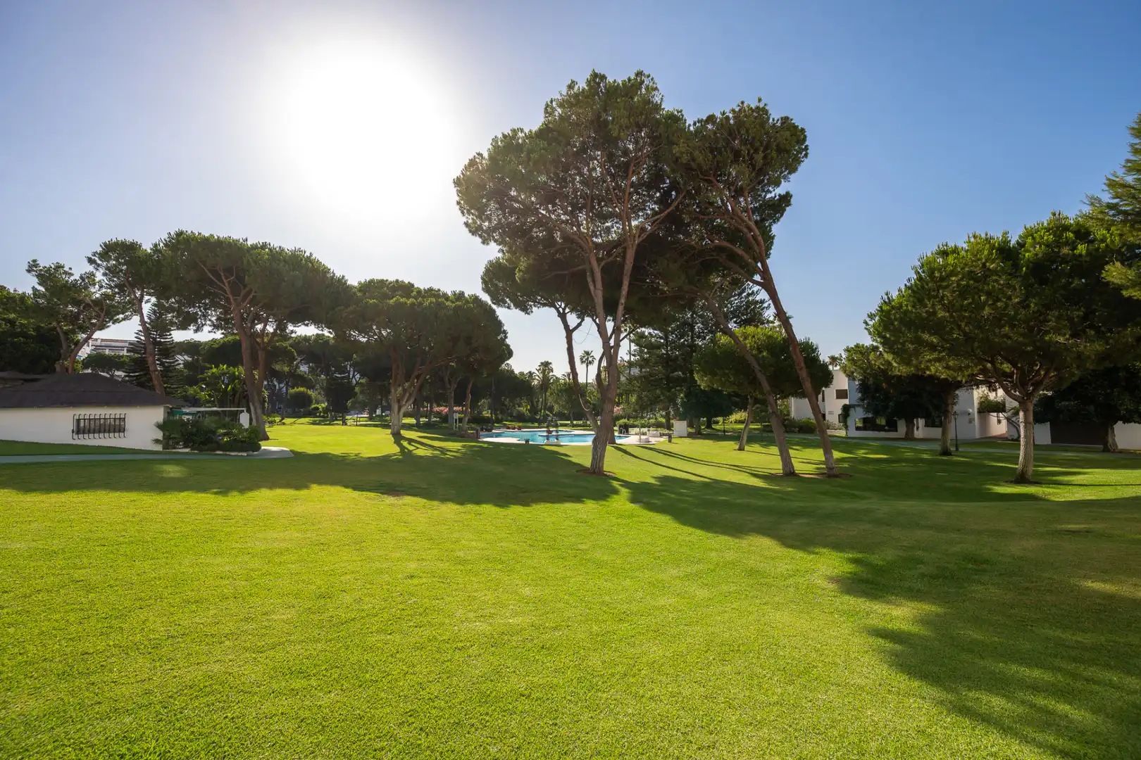 Apartament amb piscina en venda a Nueva Andalucía, imagen 7