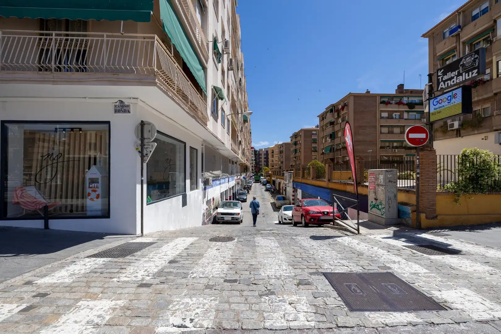 Local comercial en venta en Calle Calle Abderrahmán 11