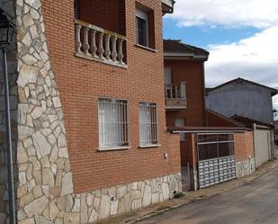 Vista exterior de Casa adosada en venda en Niharra amb Terrassa i Balcó