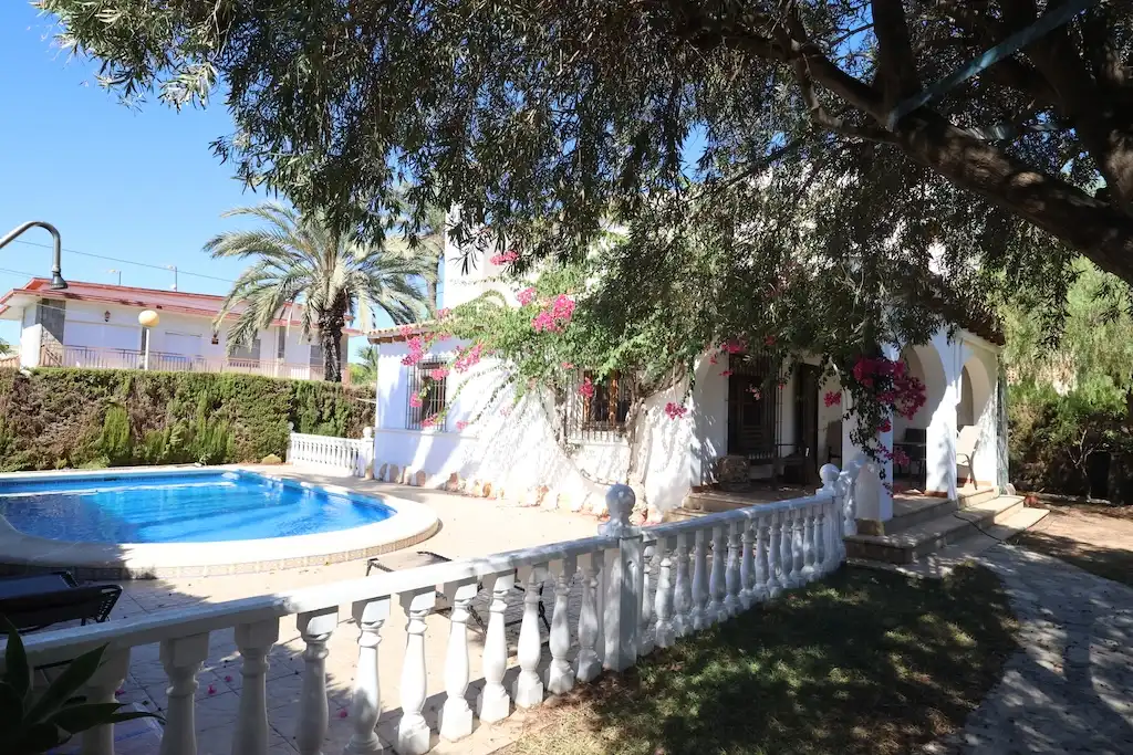 Chalet con piscina en venta en N/A, imagen 3