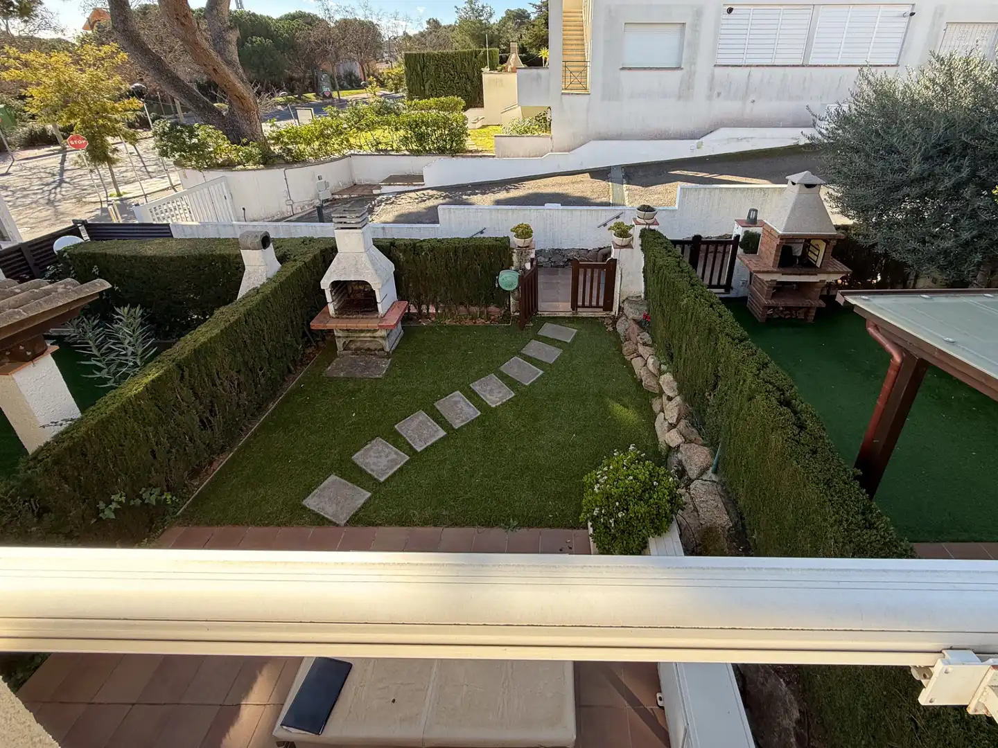 Garten von Einfamilien-Reihenhaus zum Verkauf in Sant Feliu de Guíxols mit Klimaanlage, Heizung und Privatgarten